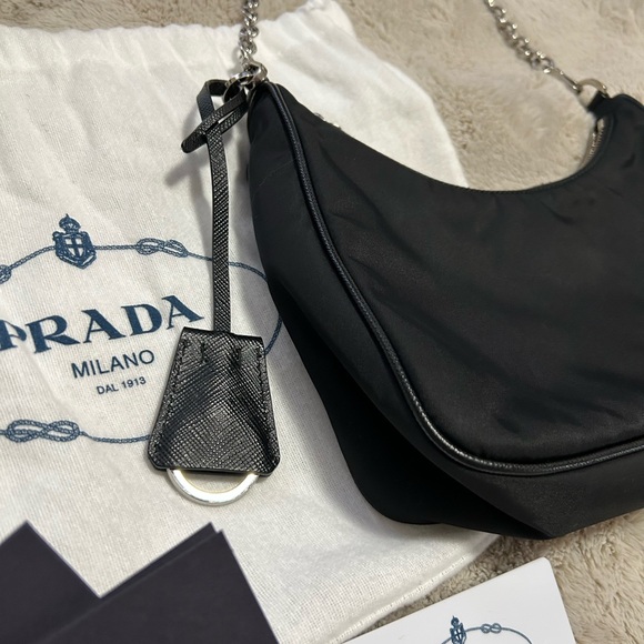 PRADA Re-Edition 2005 Nylon Black Crossbody Bag - Picture 9 of 12
